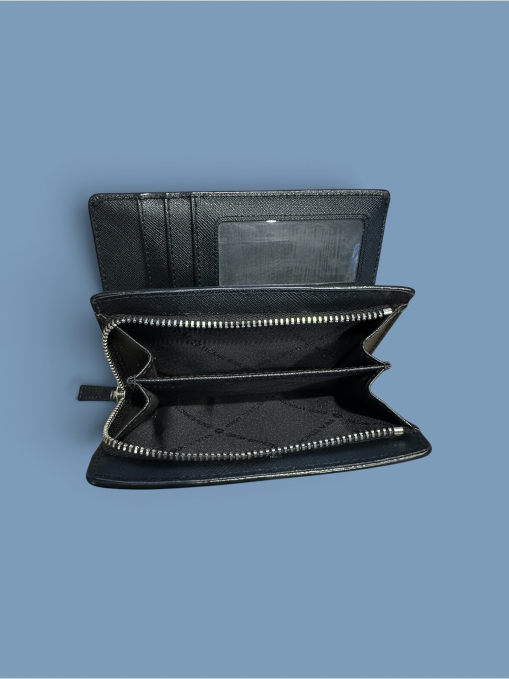🖤Michael Kors Black Textured Leather Zip
Wallet Snap Closure ID Holder🖤 - Picture 3 of 6